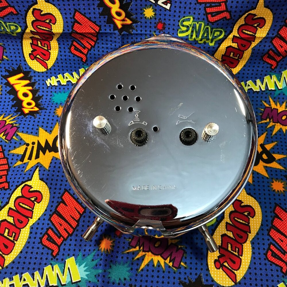Batman Wind Up Alarm Clock - Picture 5 of 5